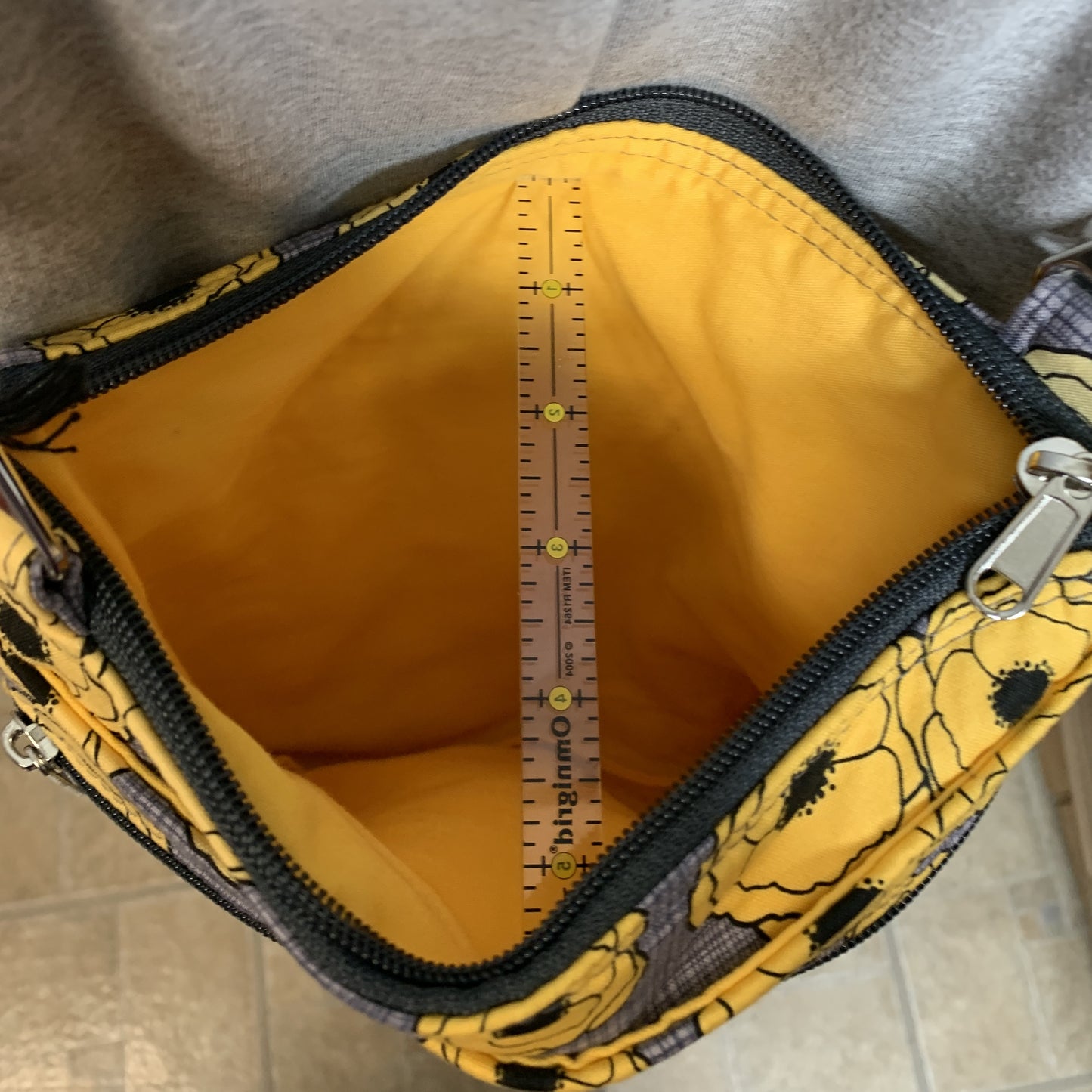 Crossbody Bag with floral design