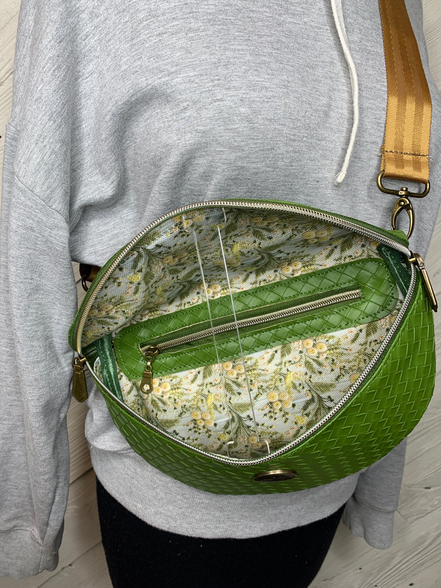 Green sling bag