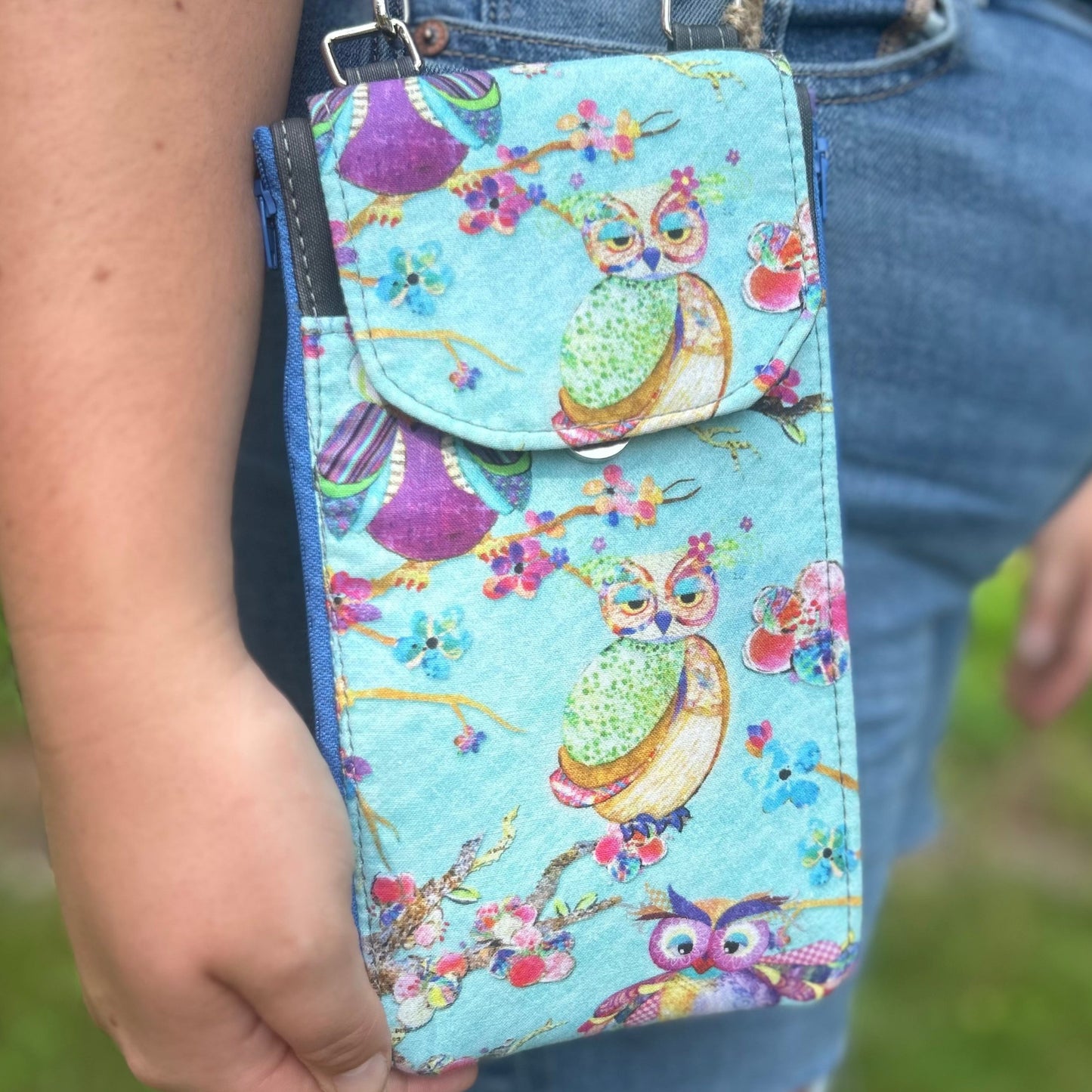 Clutch Crossbody Bag with an Owl Pattern