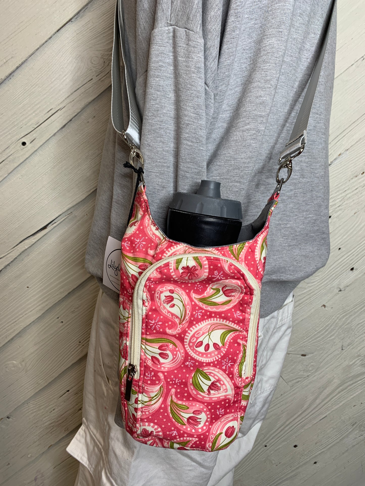 Water Bottle Bag with Pink and White Tulip Pattern