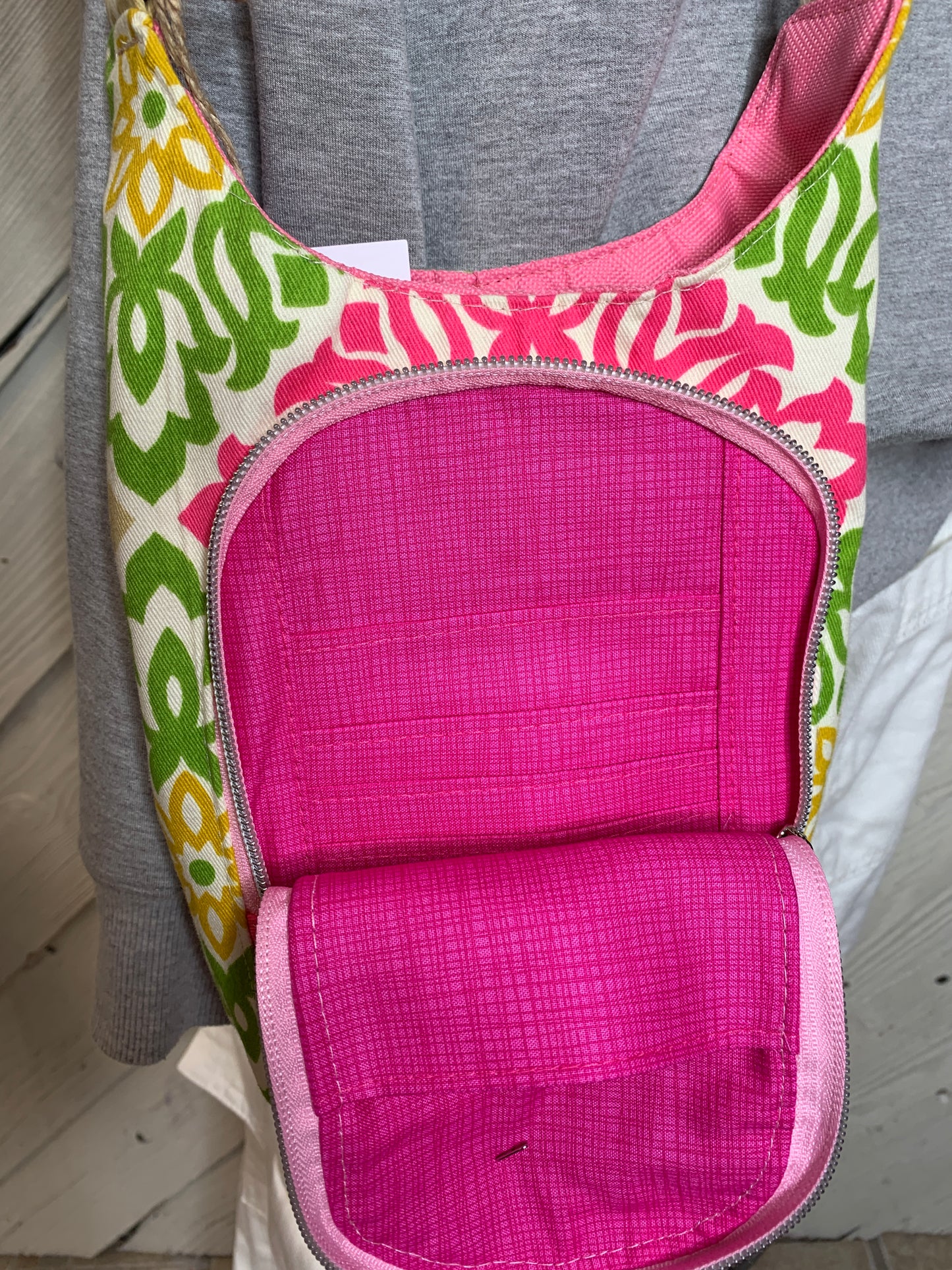 Water Bottle Bag with Pink, Green and Yellow Pattern