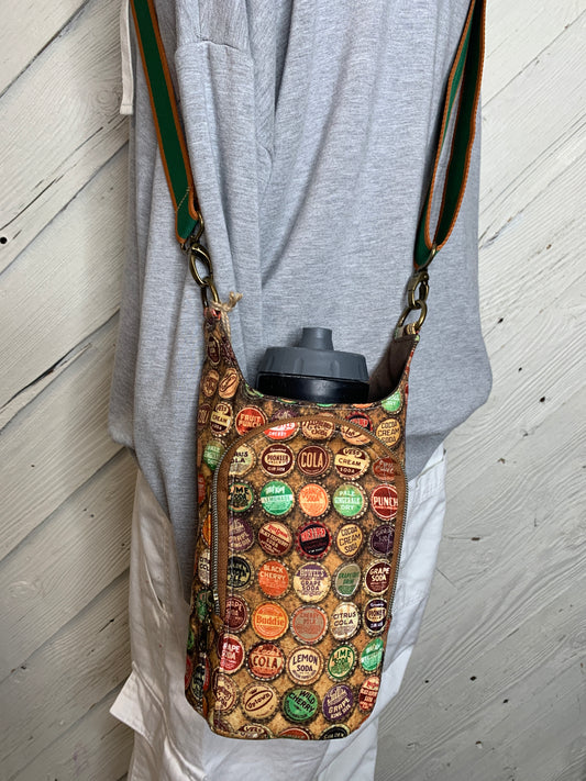 Water Bottle Bag with Bottlecap Pattern