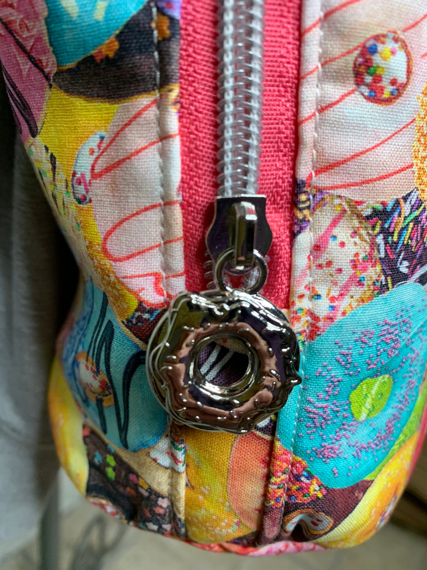 Water Bottle Bag with Doughnut Pattern
