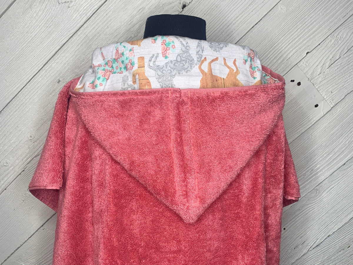 Hooded towel or poncho with flowers and horses, girl hoodie towel, personalized kids beach towel, hooded towel poncho