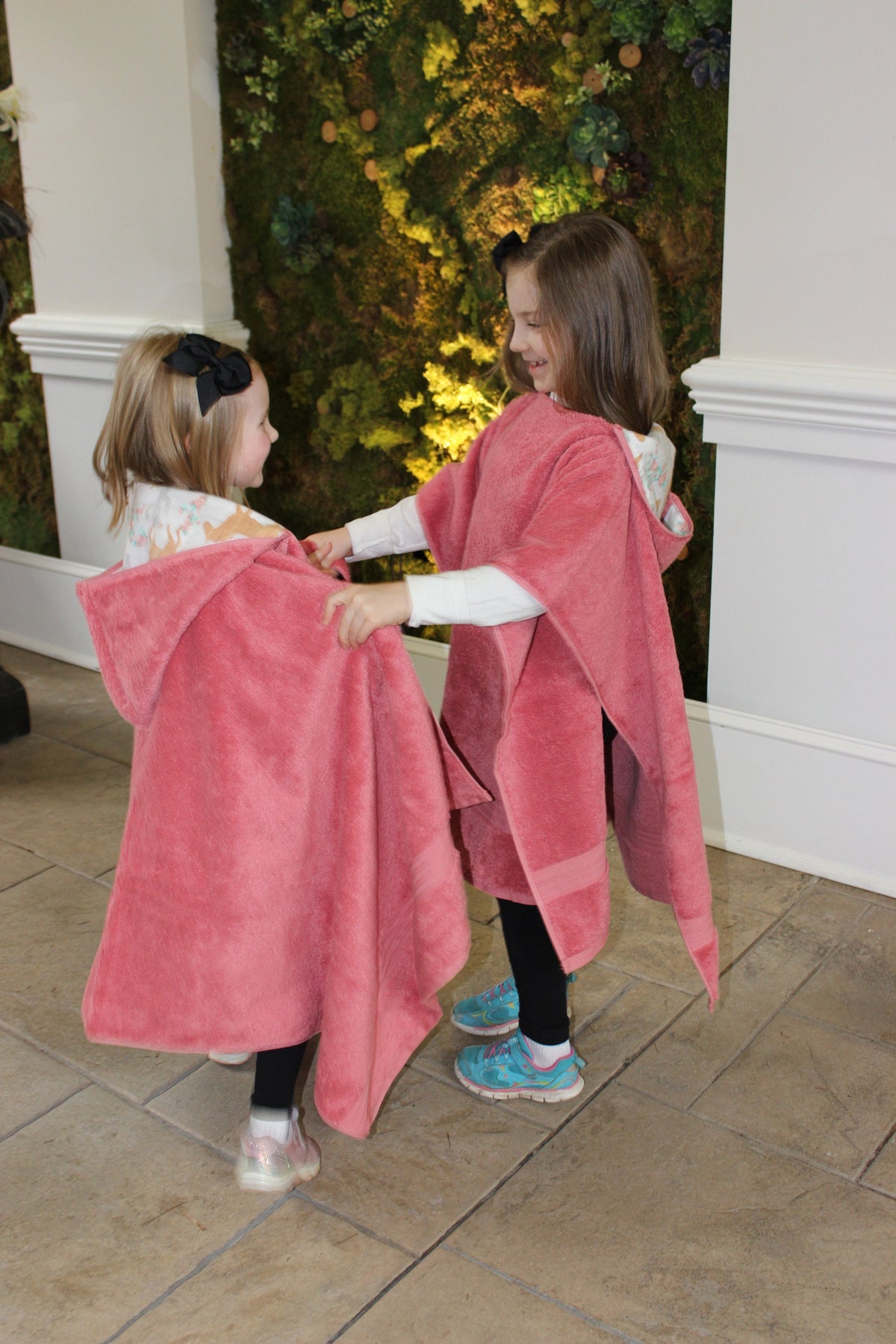 Hooded towel or poncho with flowers and horses, girl hoodie towel, personalized kids beach towel, hooded towel poncho