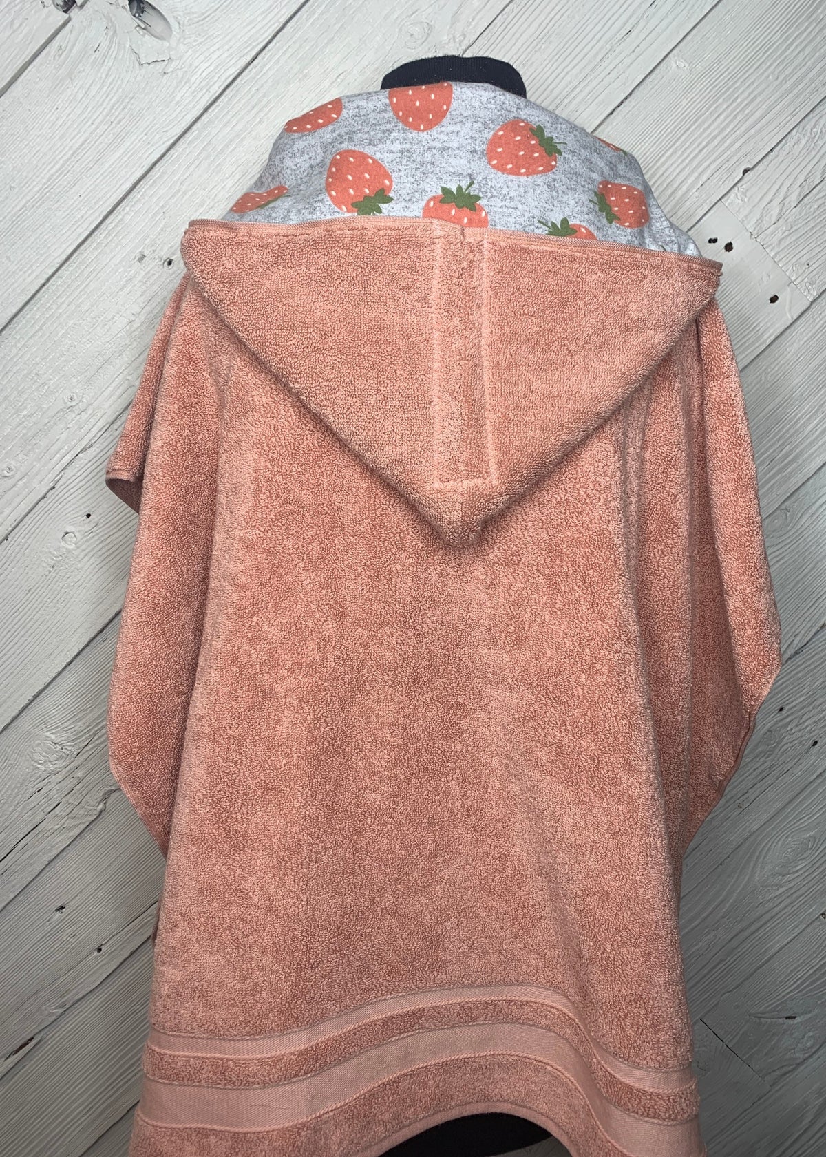 Girl hooded towel with strawberries - your choice of towel color, toddler hooded towel, kids towel, bath towel, personalized towel