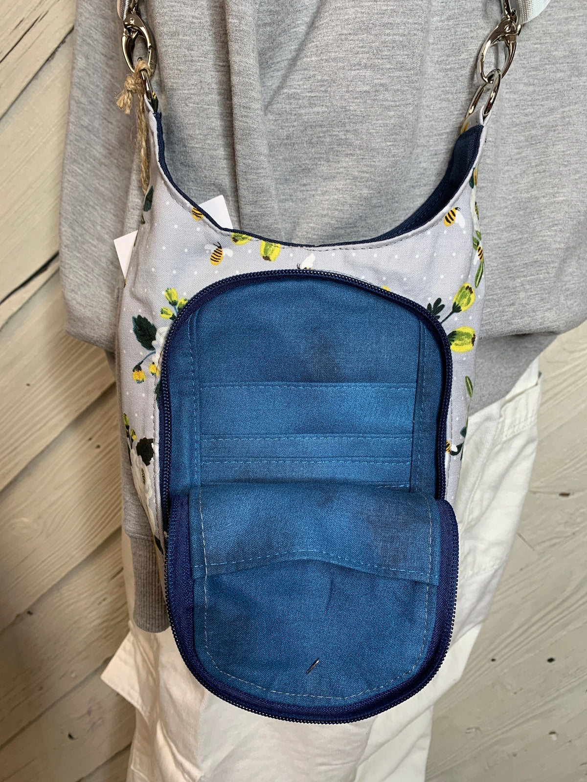 Water bottle bag with flowers, adjustable crossbody bag, gift for hiker, walking bag