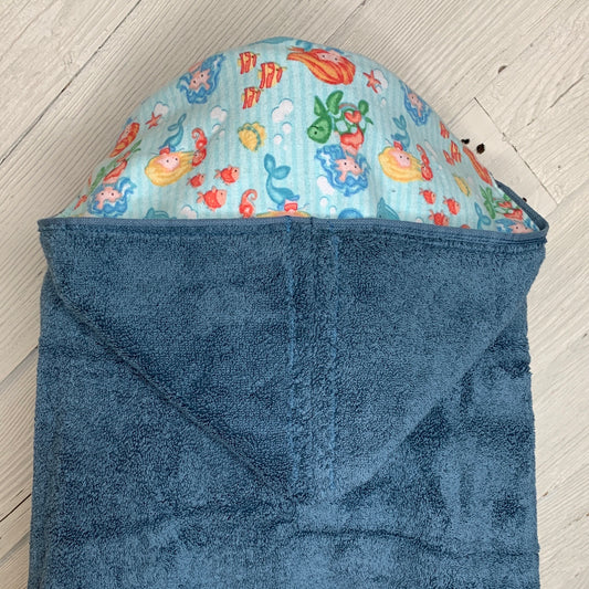 Mermaid hooded towel or poncho towel, pool towel, toddler hooded towel, girl mermaid beach towel, kids beach wrap