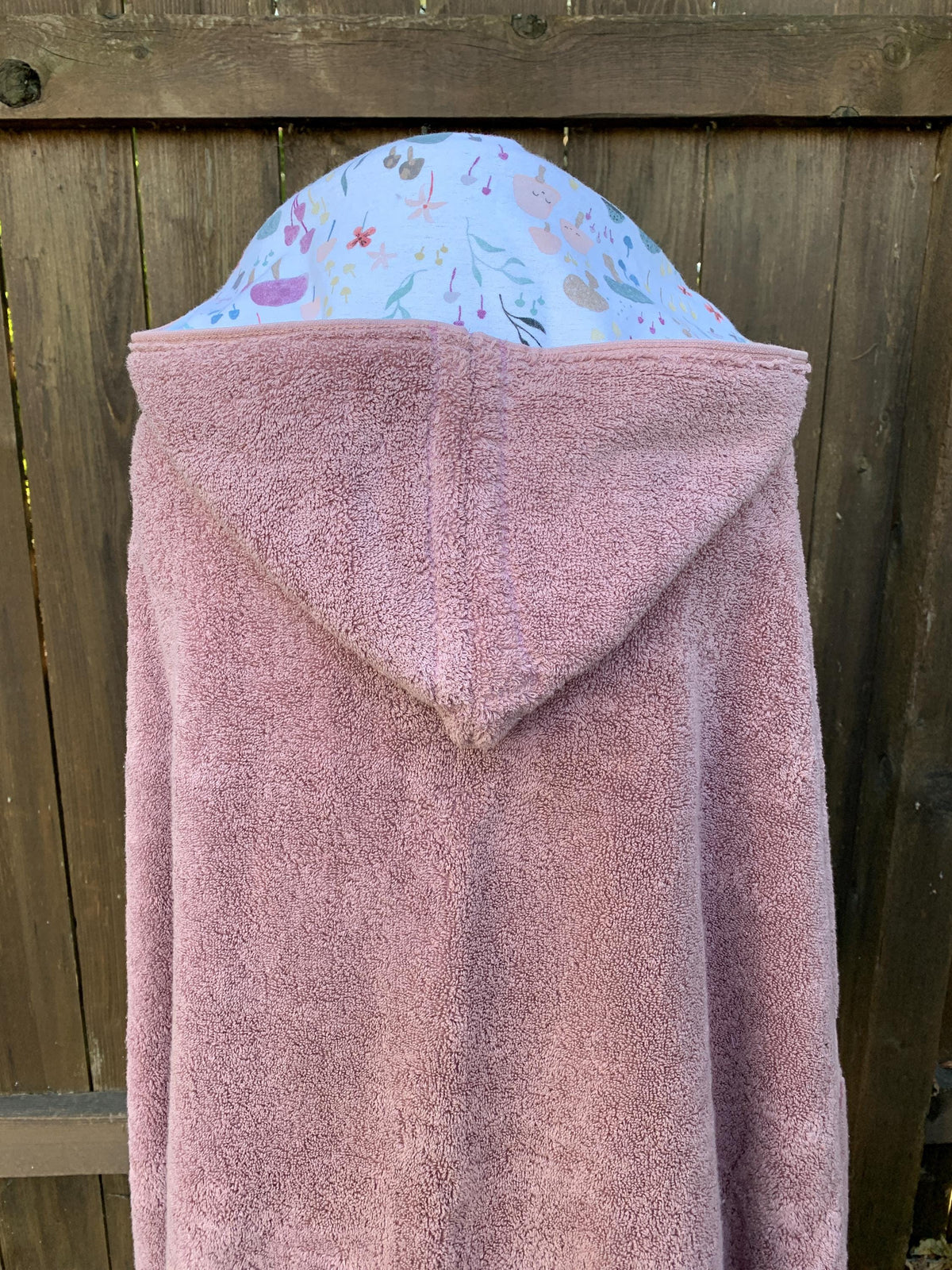 Girl hooded towel with mushrooms - your choice of towel color, toddler hooded towel, kids towel, bath towel, personalized towel