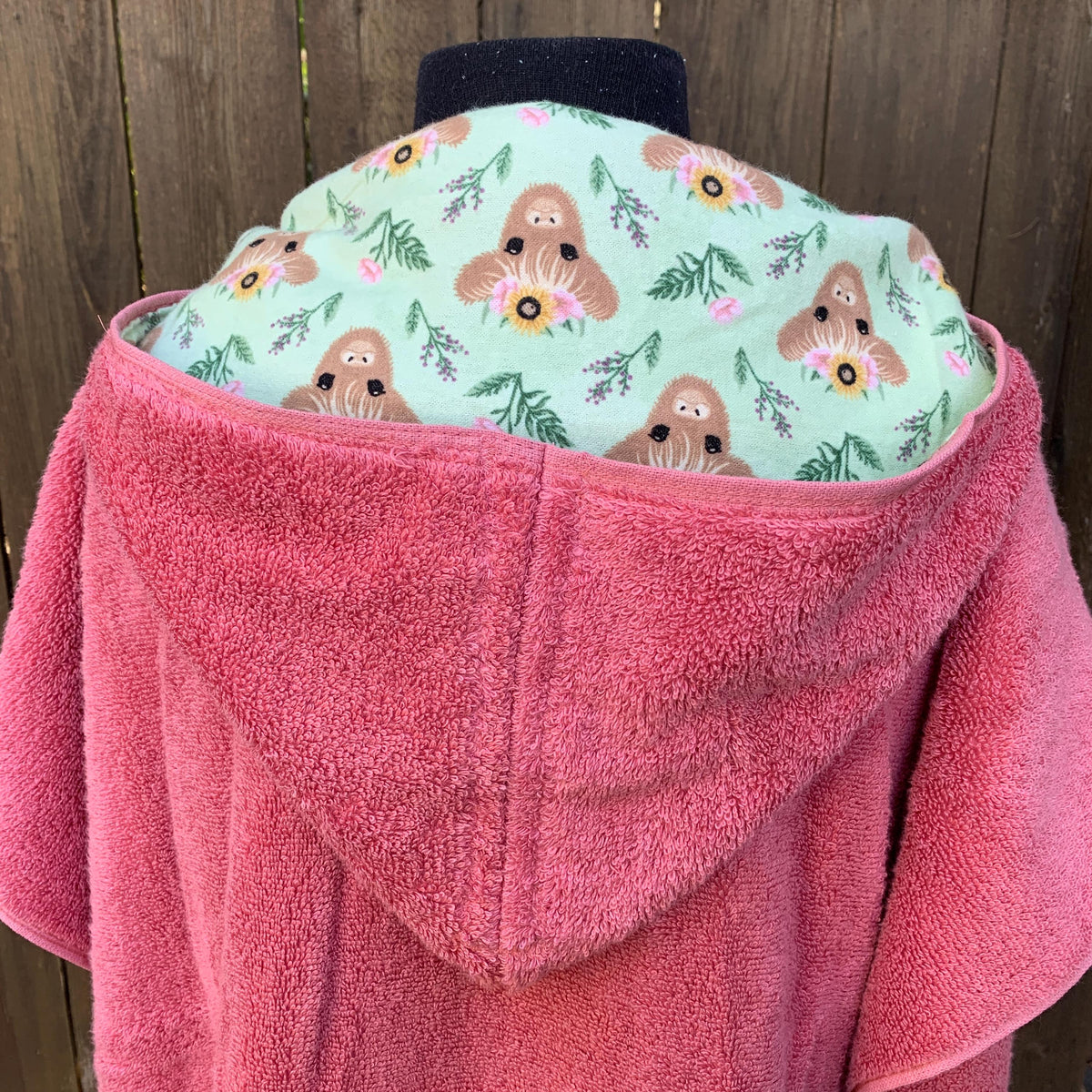 Girl hooded towel with highland cows - your choice of towel color, toddler hooded towel, kids towel, bath towel, personalized towel