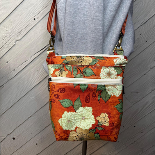 Floral crossbody purse, women's crossbody bag, hipster bag, messenger bag, adjustable crossbody bag, women's handbag