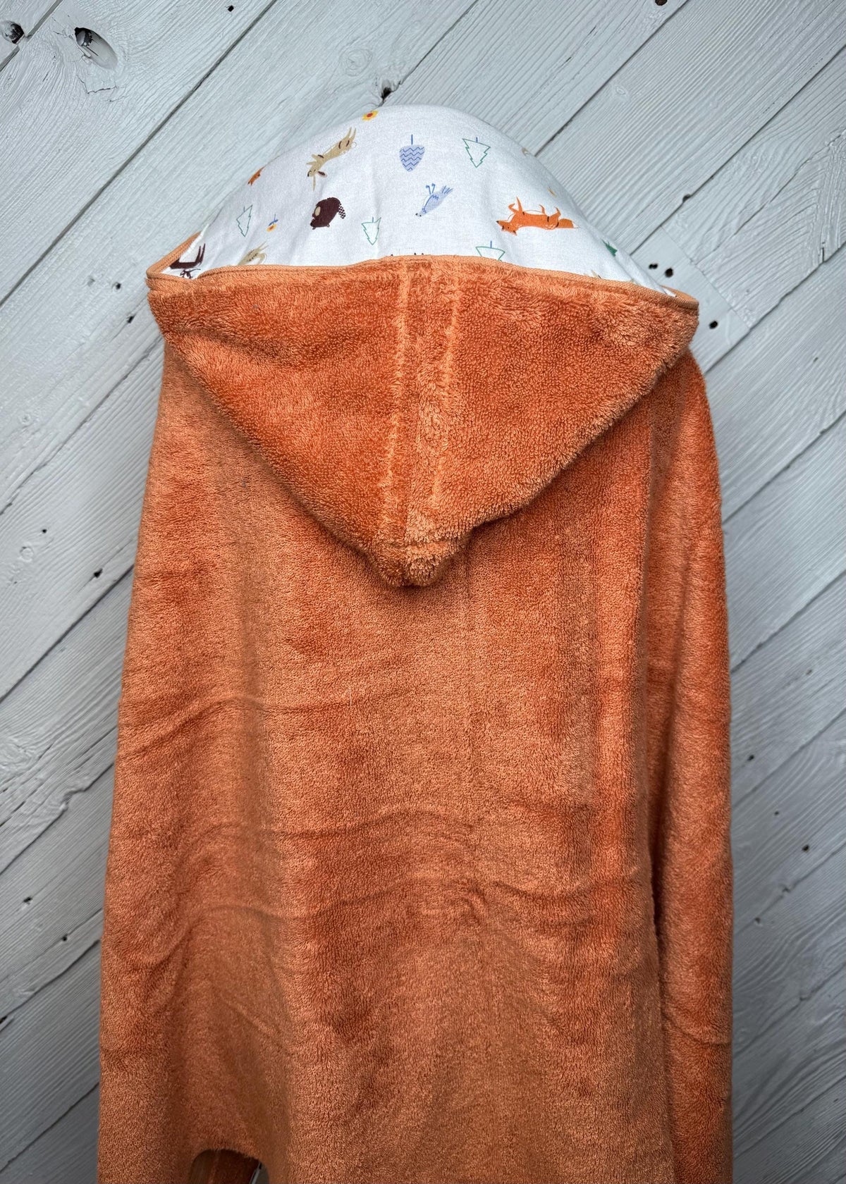 Kids hooded towel or hooded poncho towel with woodland animals, personalized beach towel, boy bath towel, kids pool wrap, toddler beach
