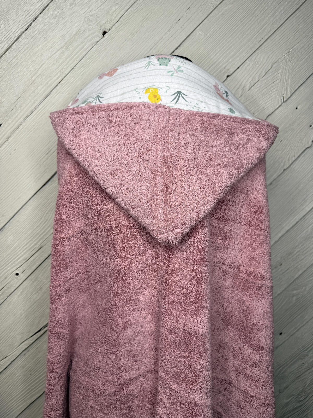 Girl hooded towel with mushrooms, frogs and ducks - your choice of towel color, toddler hooded towel, kids towel, personalized towel