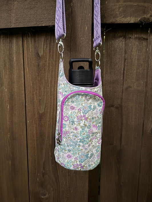Water bottle bag with purple floral fabric, adjustable crossbody bag, gift for hiker, walking bag, water bottle carrier
