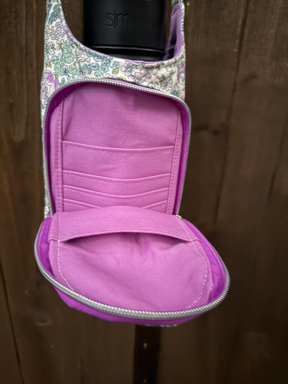 Water bottle bag with purple floral fabric, adjustable crossbody bag, gift for hiker, walking bag, water bottle carrier