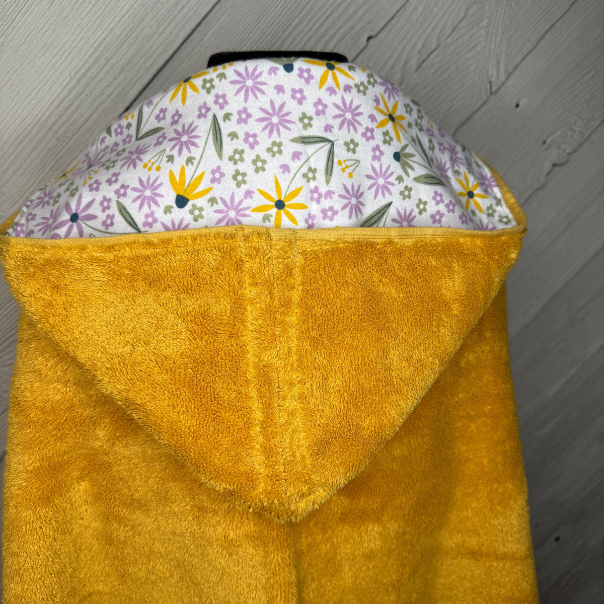 Girl hooded towel with flowers-your choice of towel color, toddler hooded towel, kids towel, bath towel, personalized towel