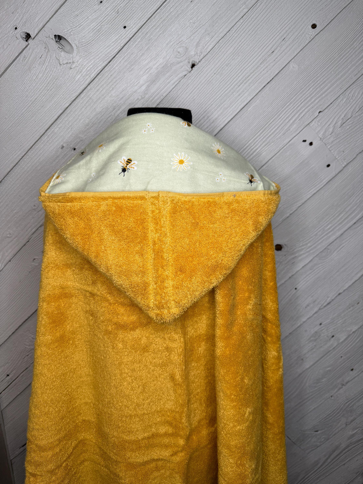 Girl hooded towel with bees and flowers-your choice of towel color, toddler hooded towel, kids towel, bath towel, personalized towel