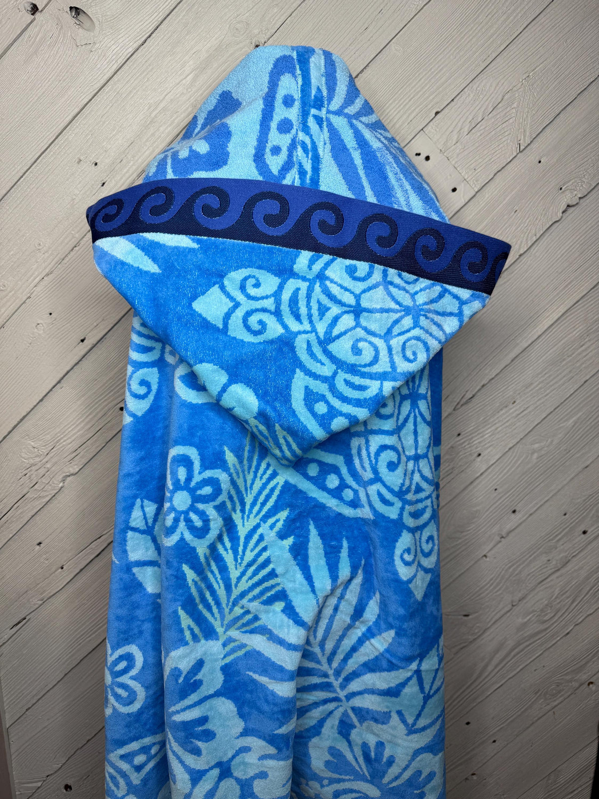 Blue adult hooded bath towel with turtles, personalized adult hooded beach towel, full size bath towel