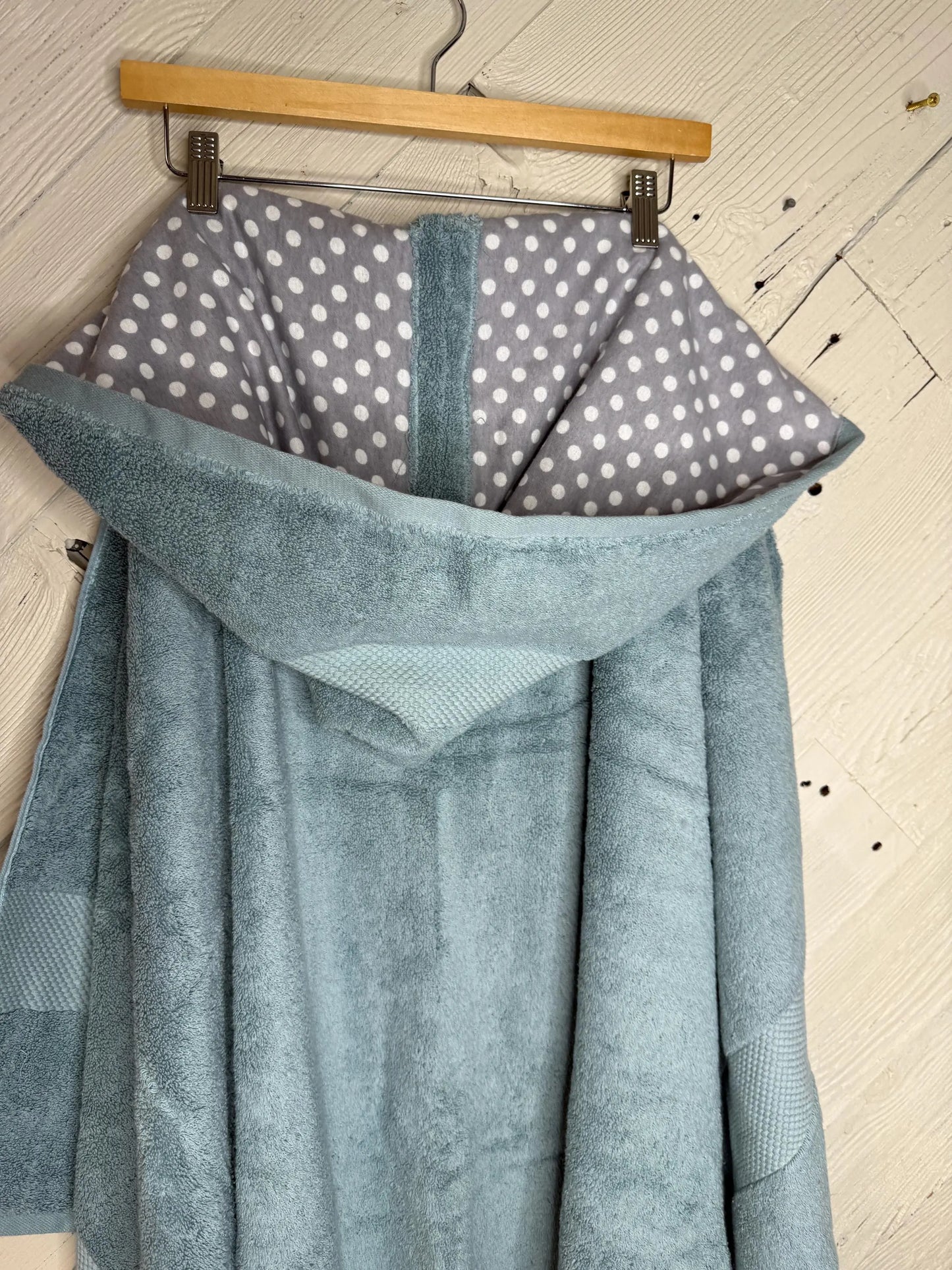 Water Blue Adult Hooded Bath Towel with Gray/White Polka Dot Flannel Lining on Hood