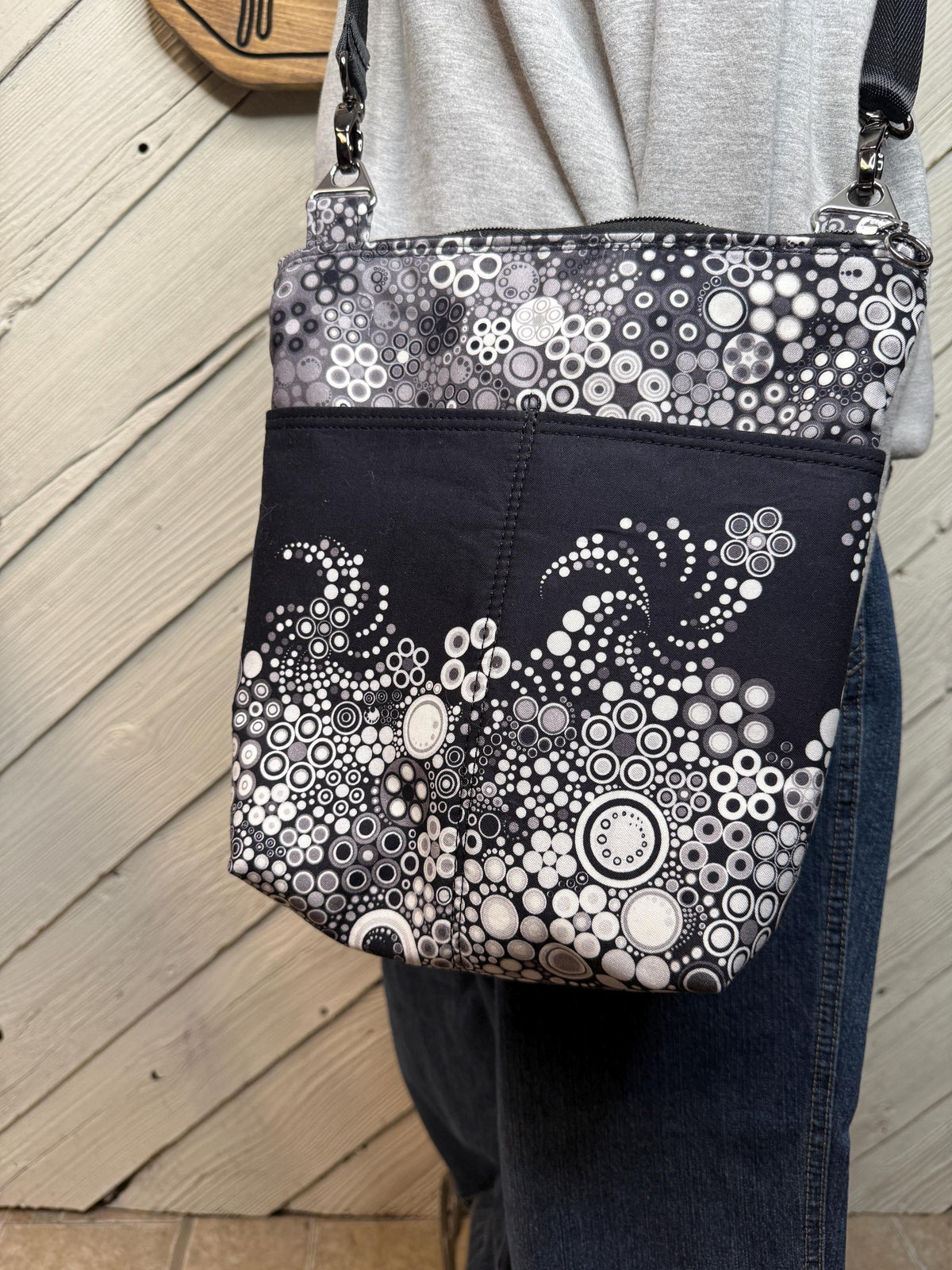 Black and white dot crossbody purse, women's crossbody bag, hipster bag, messenger bag, adjustable crossbody bag, women's handbag