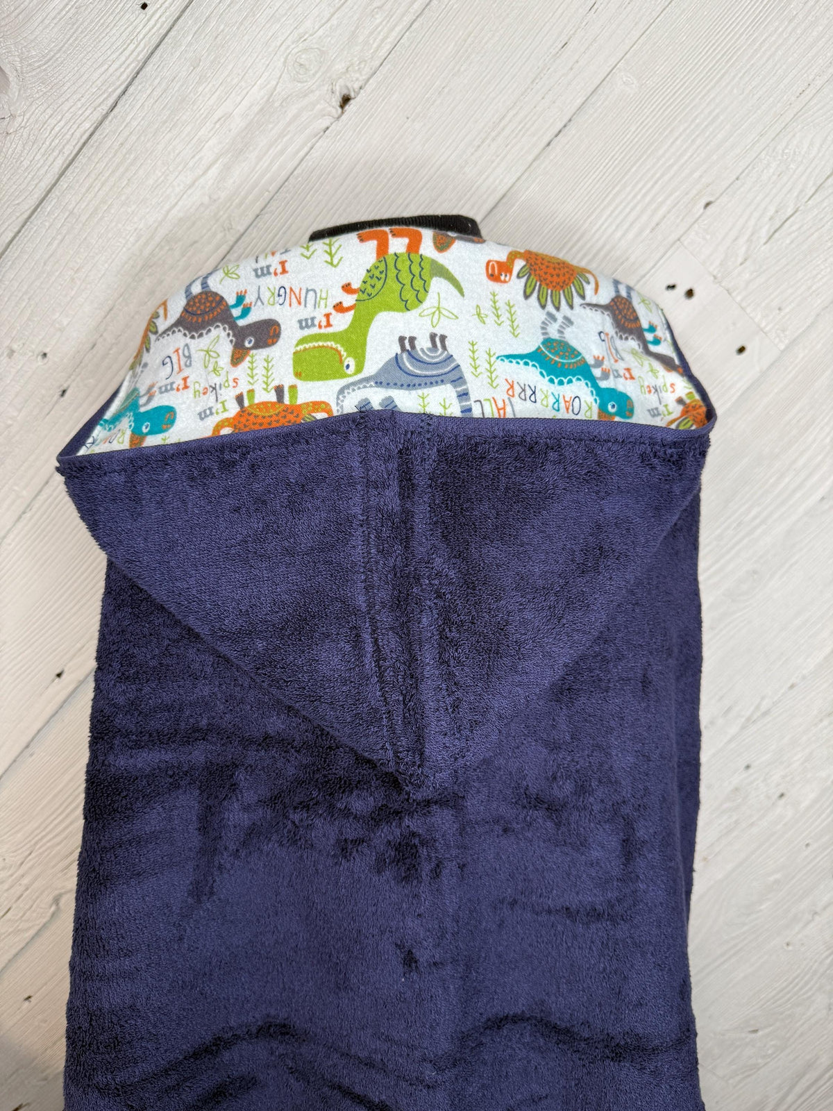 Hooded towel or hooded poncho towel with dinosaurs, personalized beach towel, boy bath towel, kids pool wrap, toddler beach