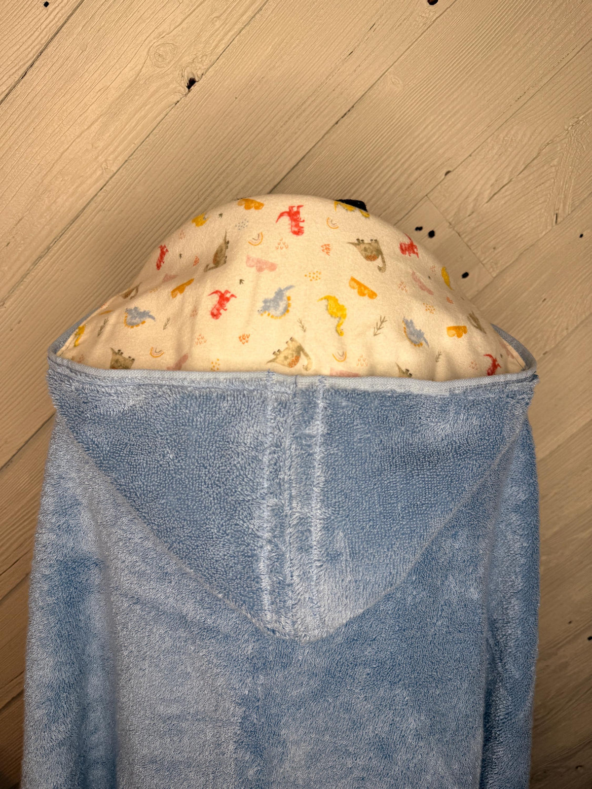 Hooded towel or hooded poncho towel with dinosaurs, personalized beach towel, boy bath towel, kids pool wrap, toddler beach