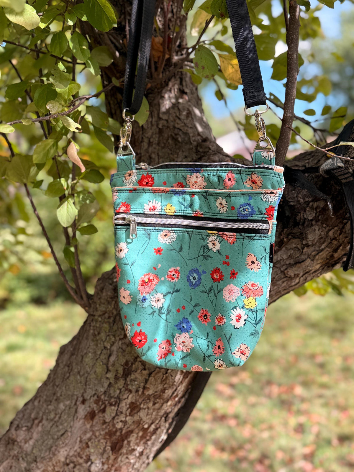 Blue floral crossbody purse, women's crossbody bag, hipster bag, messenger bag, adjustable crossbody bag, women's handbag